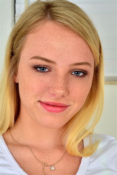 Dixie Lynn is an American Actress and Model, she was born on 23 April 2001 in Nashville, Tennessee, United States. Dixie is mainly known for acting in Videos and Web Scenes and today we will know about the Early Life, Career, Personal Life etc. of the actress in Dixie Lynn Biography. Check Also Nle Choppa […]